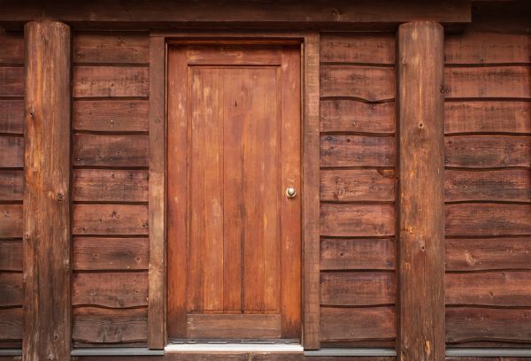 Log Cabin Siding Installation in Danbury