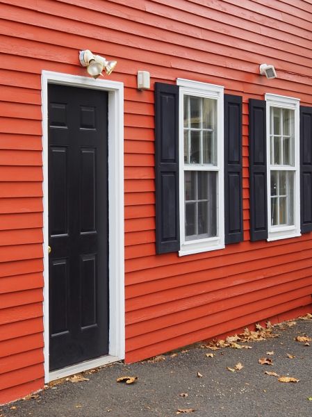 Cost of Red Vinyl Siding Installation in Danbury