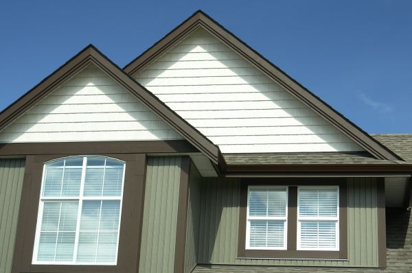 Cost of Vertical Vinyl Siding Repair in Danbury